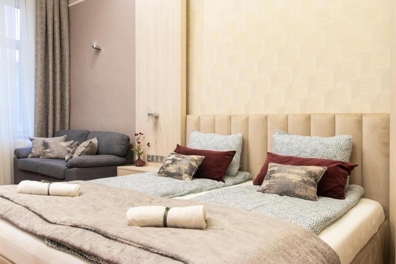Central Relax Boutique Suites Budapest Exterior foto